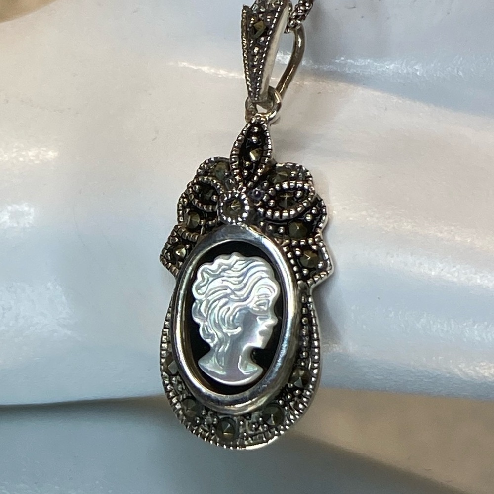 Vintage Sterling Silver Antiqued Marcasite Black Agate and MOP Cameo Pendant EUC